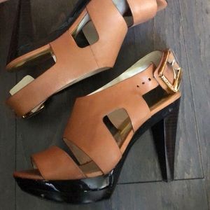 Micheal Kors Summer Strap Platformed Sandals